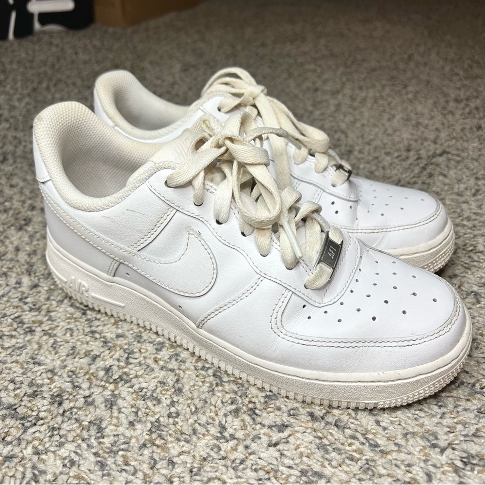 🤩🤩 NIKE AIR FORCE ONES